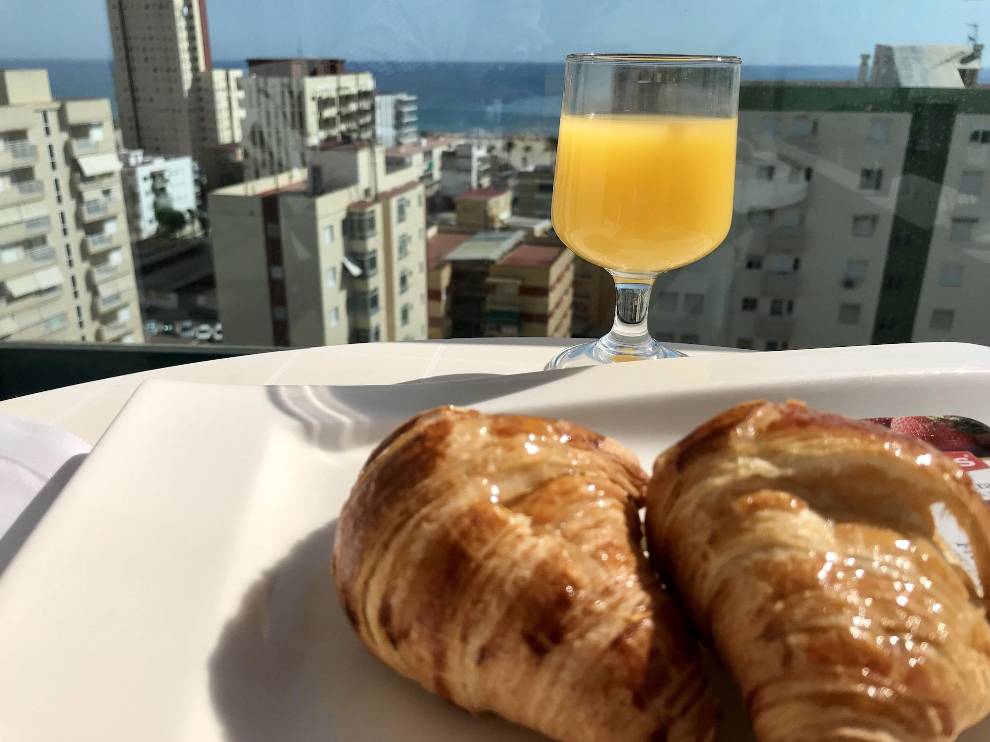Hotel Rh Arena غانديا المظهر الخارجي الصورة