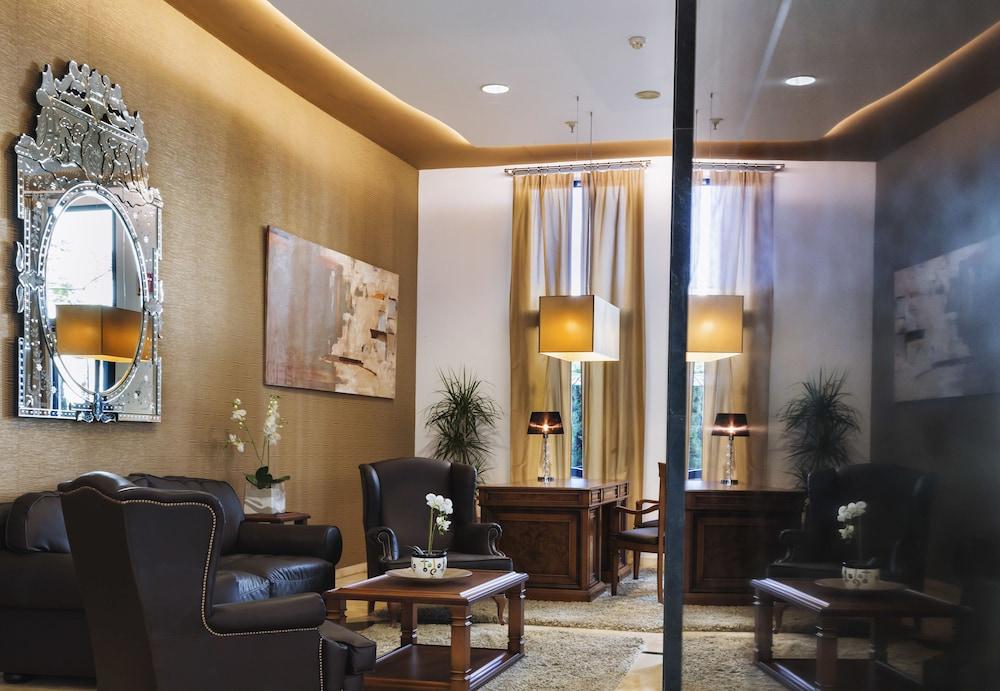 Hotel Rh Arena غانديا المظهر الخارجي الصورة