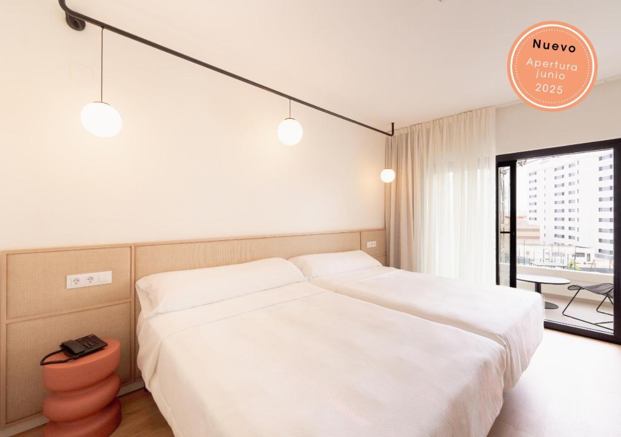 Hotel Rh Arena غانديا المظهر الخارجي الصورة