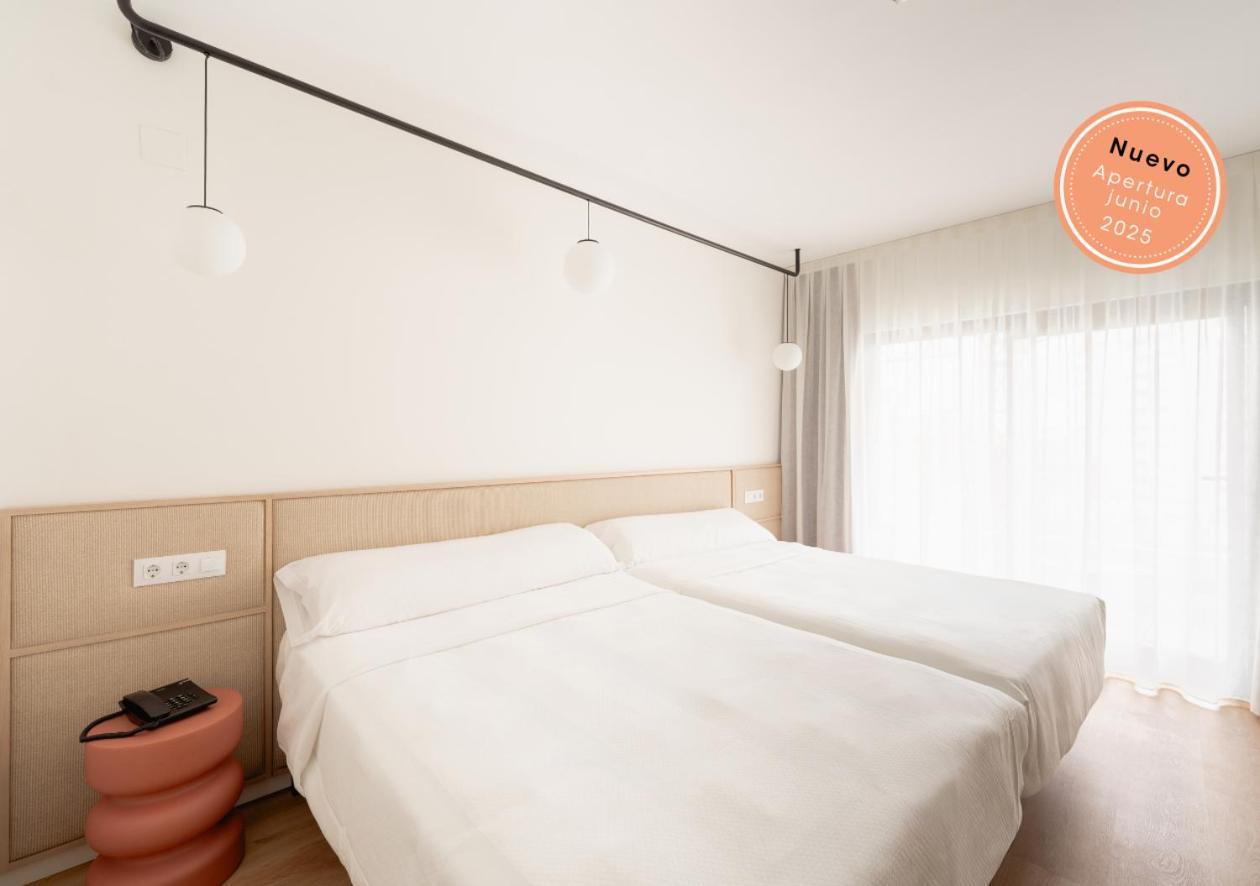 Hotel Rh Arena غانديا المظهر الخارجي الصورة