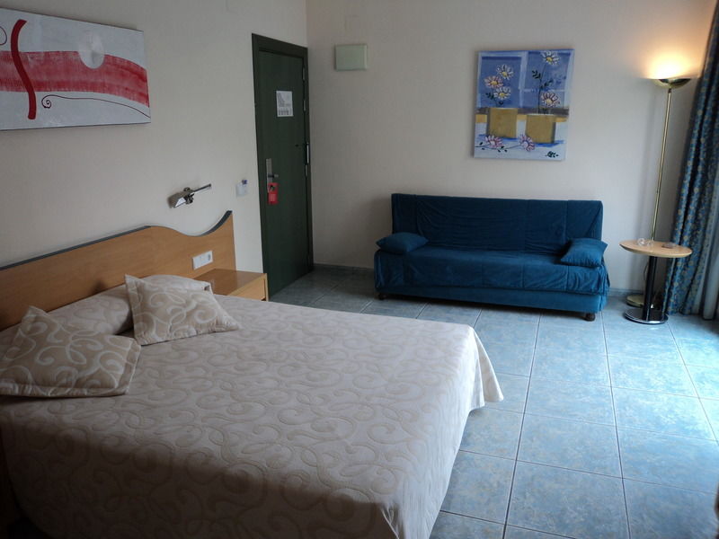 Hotel Rh Arena غانديا المظهر الخارجي الصورة