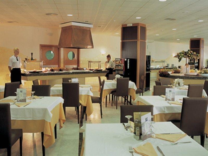 Hotel Rh Arena غانديا المظهر الخارجي الصورة